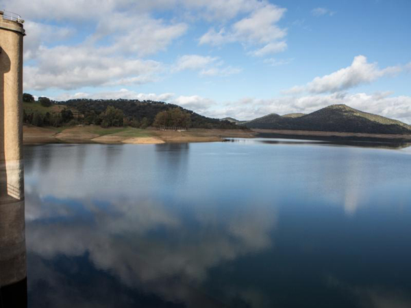 Embalse de El Pintado (www.turismosevilla.org)