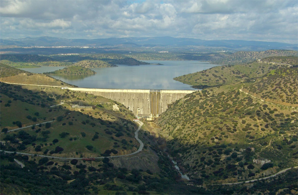 Embalse de La Fernandina (elmesondespeaperros.es)
