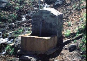 Fuente Agrilla (A. Castillo, marzo 2001)