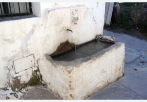 Fuente de la Cuesta de las Eras (A. Bañuelos Arroyo, diciembre 2008)