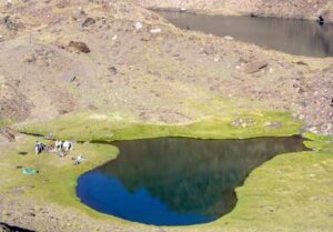 Laguna La Gabata (A. Castillo, julio 2006)