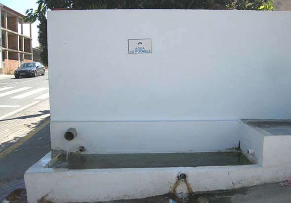 Fuente de la Carretera (R. Martín, septiembre 2010)