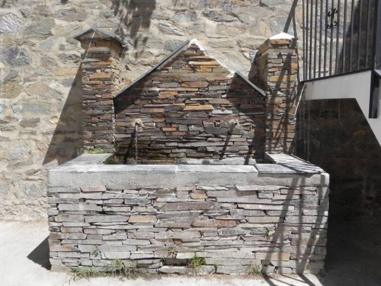 Fuente de Plaza Nueva (J. Martín, junio 2012)