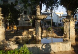 Fuente de la Puerta de Baeza o del Campo Madre de Dios (J. Béjar García, noviembre 2013)