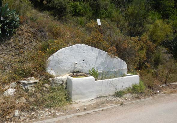 Fuente de Jamileros, vista general (f. Cuesta López, junio 2014)