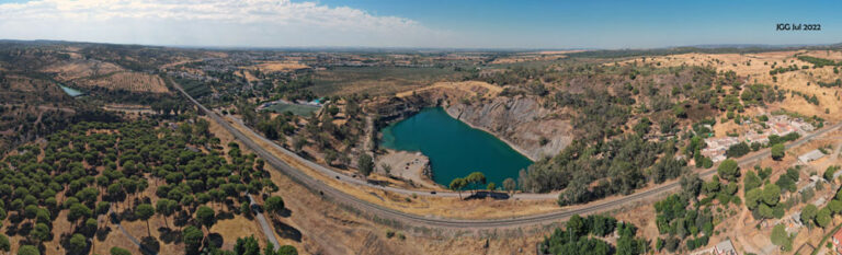 Panorámica del lago San Fernando (J. Guijarro González, julio 2022)